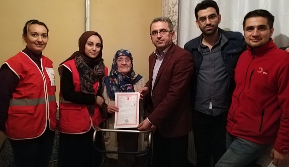 80 yaşındaki kadın evini Kızılay'a bağışladı