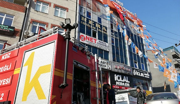 AK Parti Kdz. Ereğli İlçe binasında yangın paniği yaşandı