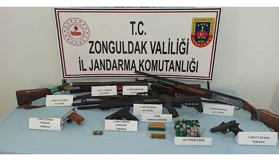 Zonguldak'ta bir kişiyi silahla tehdit eden 2 kişi yakalandı
