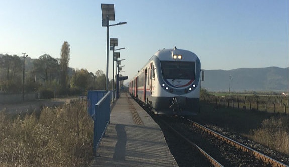 Zonguldak'tan uçacak yolcular tren mağduru oldu