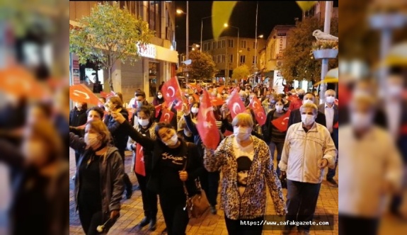 CHP’li kadınlar cumhuriyeti coşkuyla kutladı