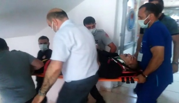 Merdivenden düşerek yaralandı - Zonguldak Haberleri