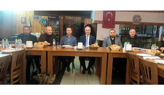 AK Parti Merkez İlçe Teşkilatı Karaman Beldesinde iftar açtı