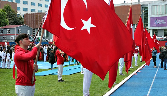 Zonguldak’ta 19 Mayıs coşkuyla kutlandı