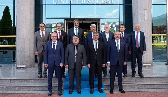 Rektör Özölçer, Batı Karadeniz Üniversiteler Birliği toplantısına katıldı